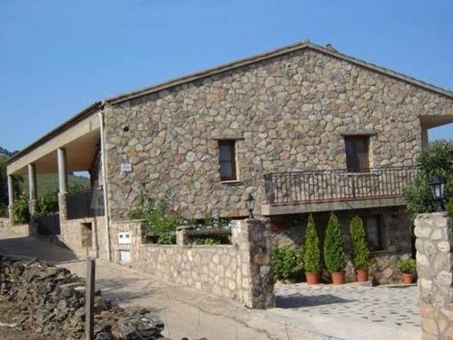Casa en alquiler en Valencia De Alcántara, Extremadura