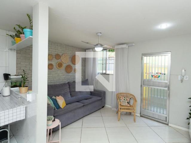 Casa aluguel em Marechal Hermes, Rio de Janeiro