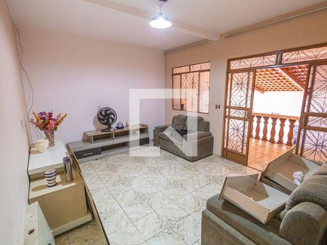 Casa aluguel em Nossa Senhora de Fátima, Ribeirão das Neves