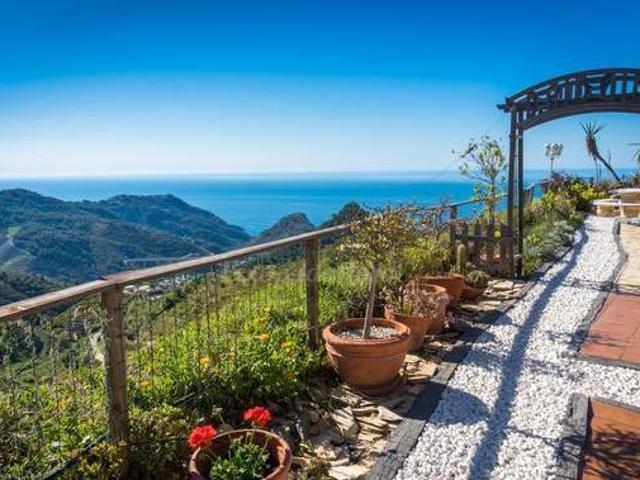 Casa en alquiler en La Axarquía, Andalucía
