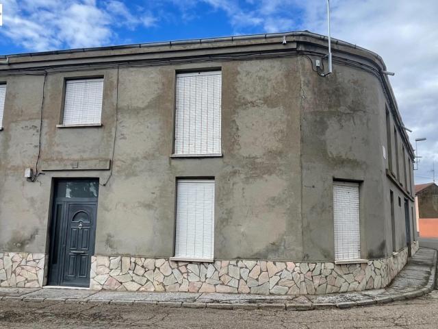 Casa en venta en Bustillo Del Páramo, Castilla y León