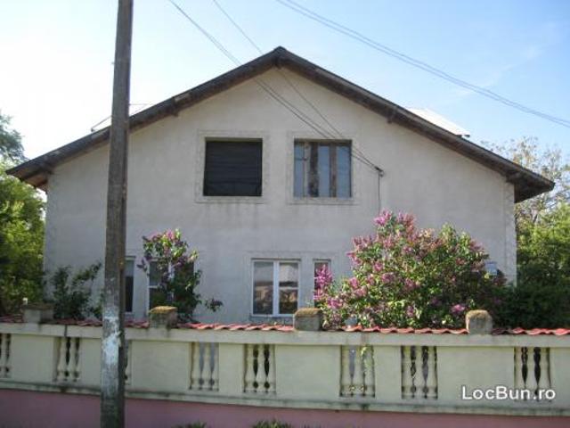 Casă vânzări în Gaesti, Dâmbovița