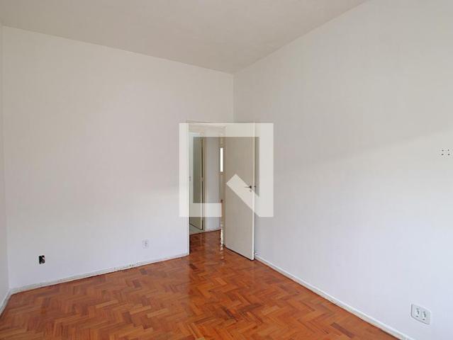 Casa aluguel em Região Geográfica Imediata do Rio de Janeiro, Região Metropolitana do Rio de Janeiro