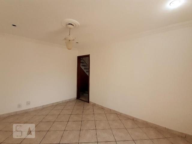 Casa aluguel em Região Geográfica Imediata do Rio de Janeiro, Região Metropolitana do Rio de Janeiro
