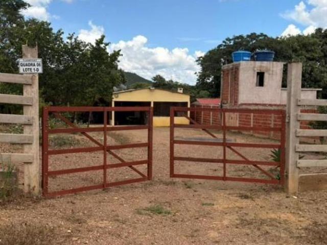 Casa venda em Região Geográfica Imediata de Anápolis, Região Integrada de Desenvolvimento do Distrito Federal e Entorno