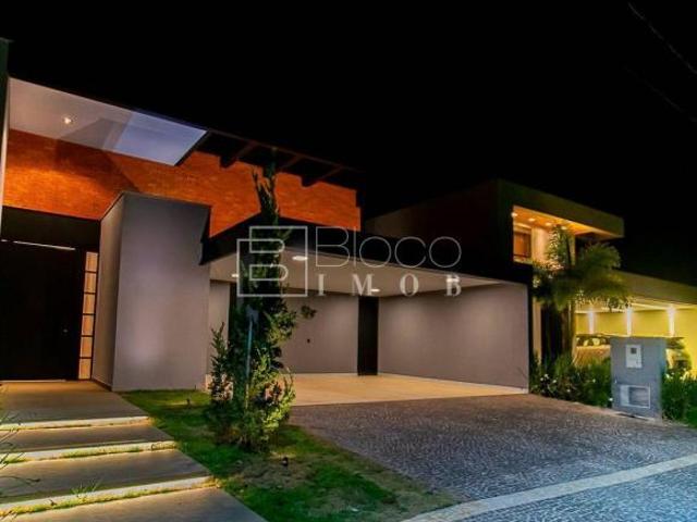 Casa venda em Região Geográfica Imediata do Distrito Federal, Região Integrada de Desenvolvimento do Distrito Federal e Entorno