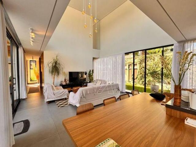 Casa venda em Santana de Parnaíba