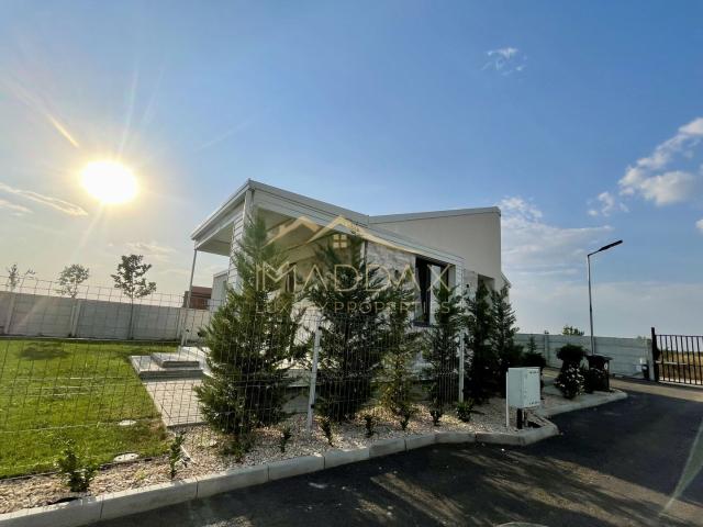 Casă închirieri în Ostratu