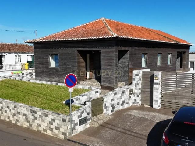 Casa venda em Açores, Altares