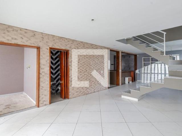 Casa aluguel em Região Imediata de São Paulo, Região Metropolitana de São Paulo