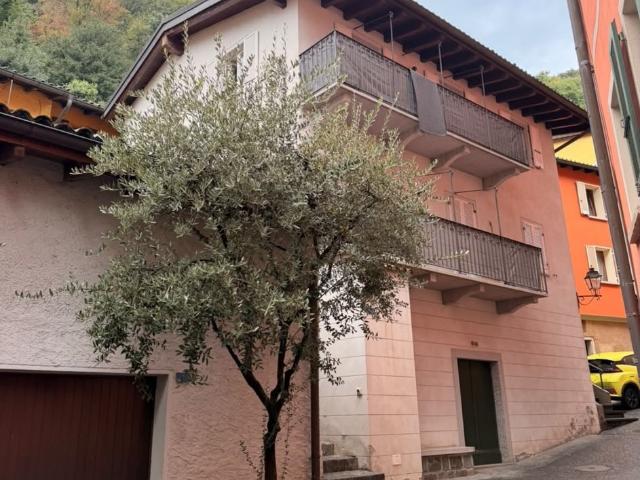 Haus mieten in Melide, Distretto di Lugano