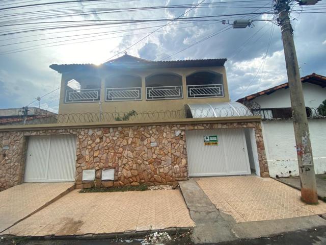 Casa aluguel em Região Geográfica Imediata de Montes Claros, Montes Claros