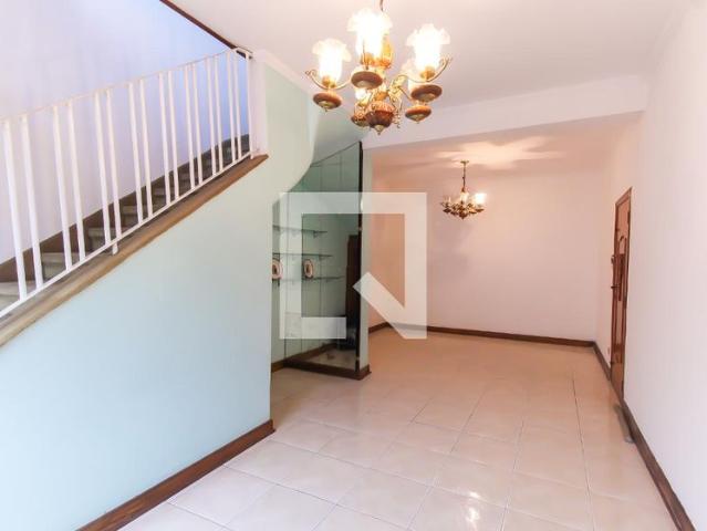 Casa aluguel em Região Imediata de São Paulo, Região Metropolitana de São Paulo