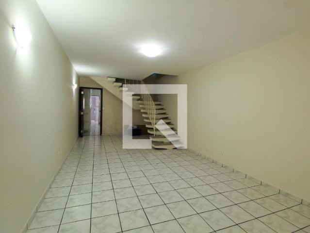 Casa aluguel em Mooca, Biritiba-Mirim