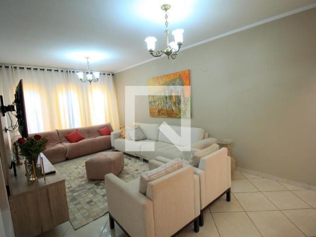 Casa aluguel em Região Imediata de São Paulo, Região Metropolitana de São Paulo