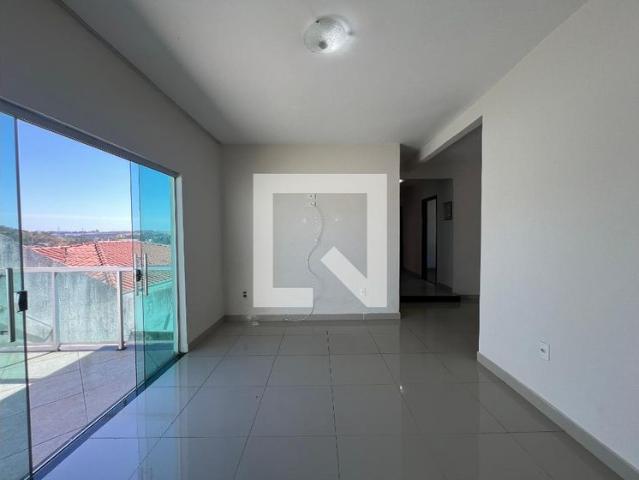 Casa aluguel em Região Geográfica Imediata de Belo Horizonte, Região Metropolitana de Belo Horizonte