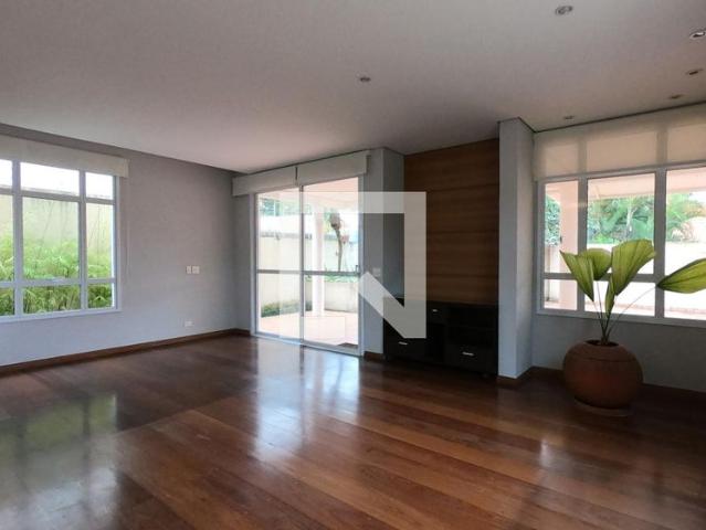 Casa aluguel em Região Imediata de São Paulo, Região Metropolitana de São Paulo