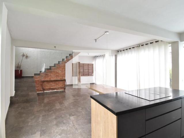 Casa aluguel em Mossunguê, Curitiba