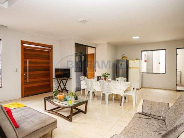 Casa venda em Região Geográfica Imediata do Distrito Federal, Região Integrada de Desenvolvimento do Distrito Federal e Entorno