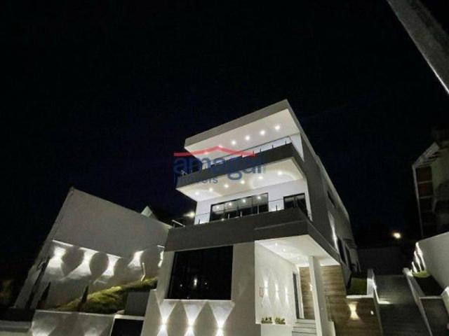 Casa venda em Região Imediata de Taubaté-Pindamonhangaba, Região Metropolitana do Vale do Paraíba e Litoral Norte