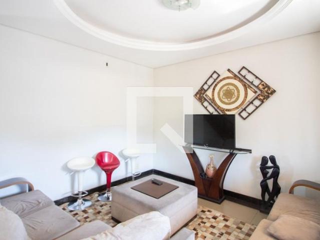 Casa aluguel em Região Geográfica Imediata de Belo Horizonte, Região Metropolitana de Belo Horizonte