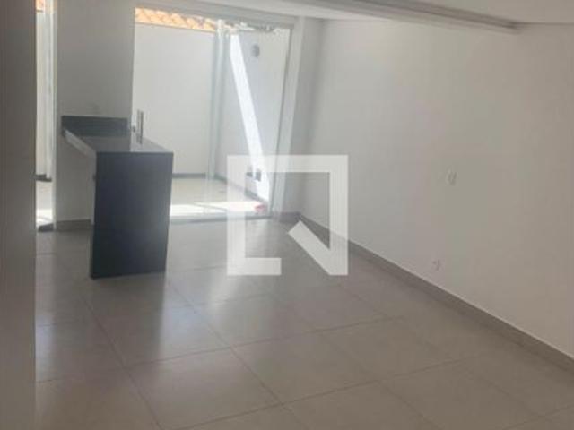 Casa aluguel em Nacional, Contagem