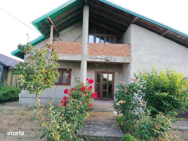 Casă vânzări în Nanov