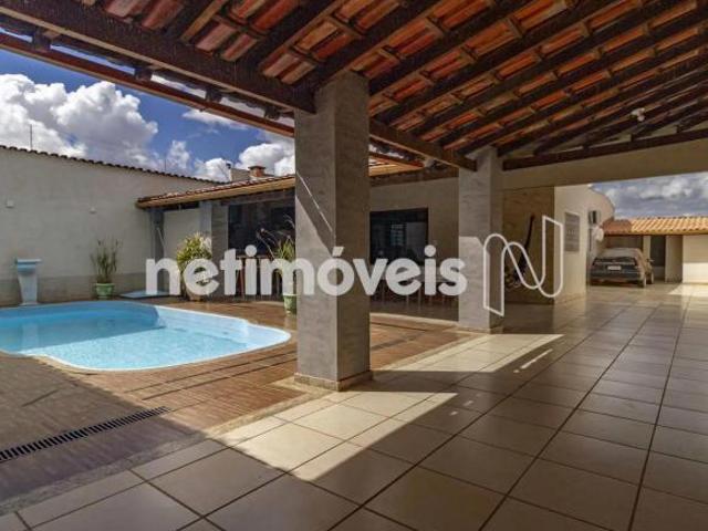 Casa venda em Região Geográfica Imediata do Distrito Federal, Região Integrada de Desenvolvimento do Distrito Federal e Entorno