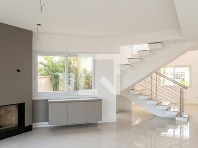 Casa aluguel em Região Geográfica Imediata de Porto Alegre, Região Metropolitana de Porto Alegre