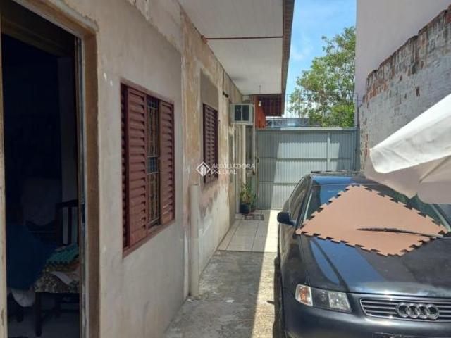 Casa venda em Santa Maria Goretti, Porto Alegre