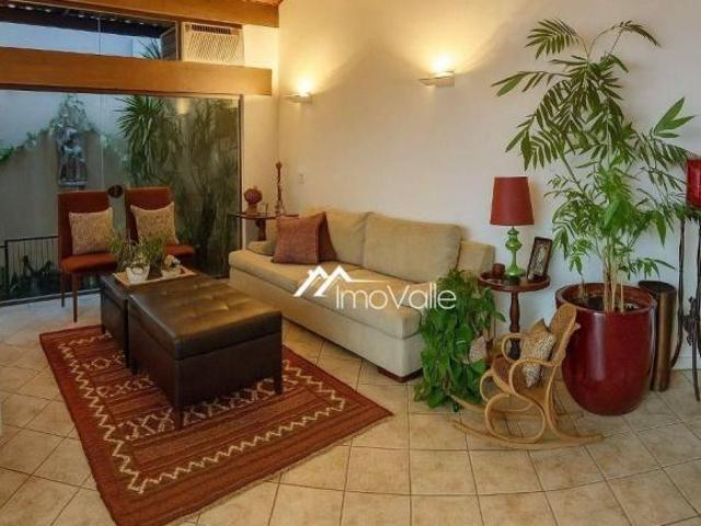 Casa venda em Região Imediata de São José dos Campos, Região Metropolitana do Vale do Paraíba e Litoral Norte