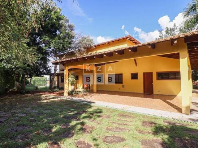 Apartamento venda em Região Geográfica Imediata do Distrito Federal, Região Integrada de Desenvolvimento do Distrito Federal e Entorno