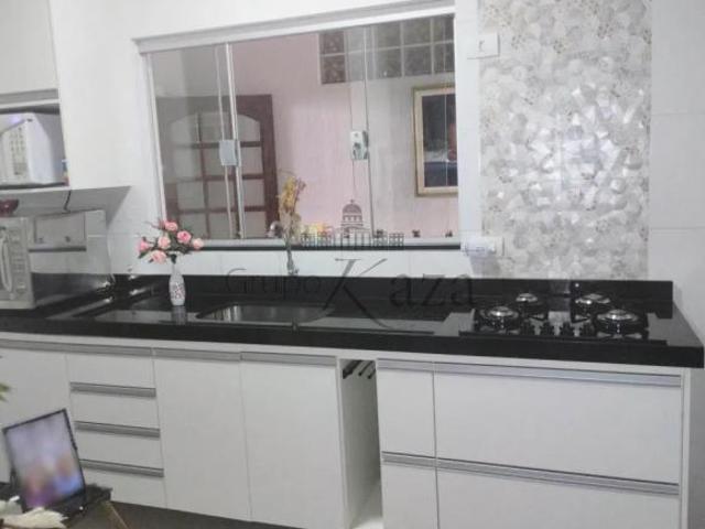 Casa venda em Região Imediata de São José dos Campos, Região Metropolitana do Vale do Paraíba e Litoral Norte