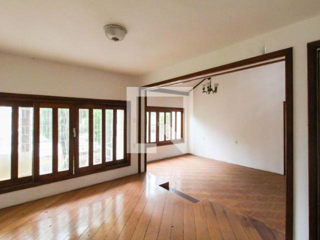 Casa aluguel em Região Geográfica Imediata de Porto Alegre, Região Metropolitana de Porto Alegre