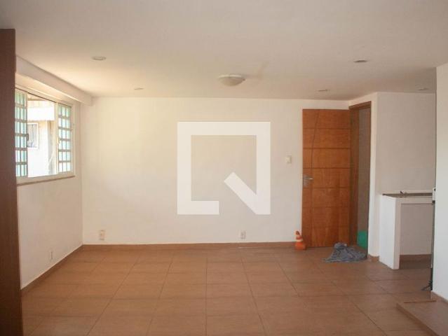 Casa aluguel em Região Geográfica Imediata do Rio de Janeiro, Região Metropolitana do Rio de Janeiro
