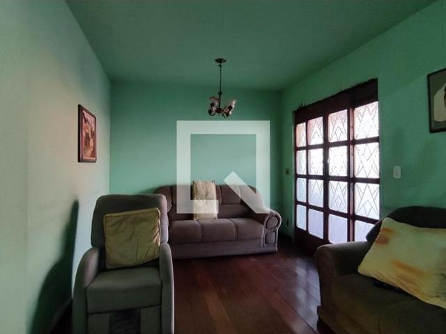 Casa aluguel em Região Geográfica Imediata de Belo Horizonte, Região Metropolitana de Belo Horizonte
