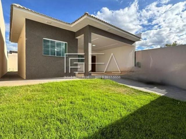 Casa venda em Região Geográfica Imediata de Águas Lindas de Goiás, Região Integrada de Desenvolvimento do Distrito Federal e Entorno