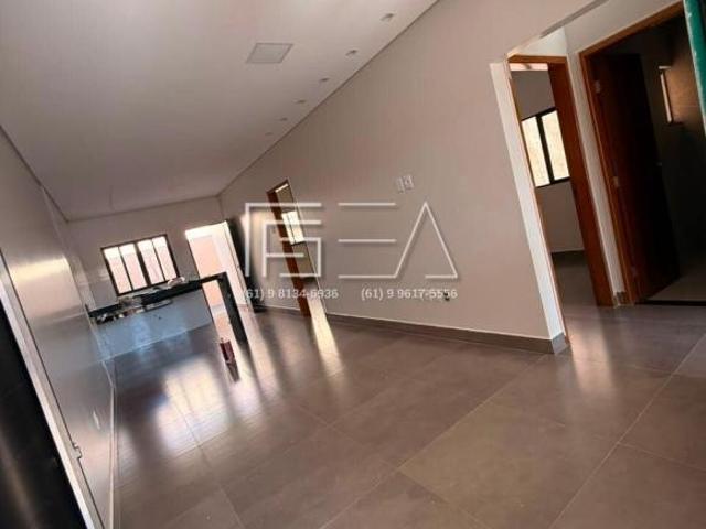 Casa venda em Região Geográfica Imediata de Águas Lindas de Goiás, Região Integrada de Desenvolvimento do Distrito Federal e Entorno