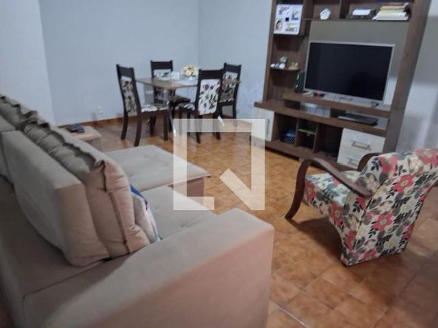 Casa aluguel em Região Geográfica Imediata do Rio de Janeiro, Região Metropolitana do Rio de Janeiro