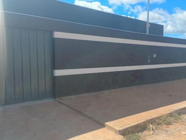 Casa venda em Região Geográfica Imediata de Águas Lindas de Goiás, Região Integrada de Desenvolvimento do Distrito Federal e Entorno