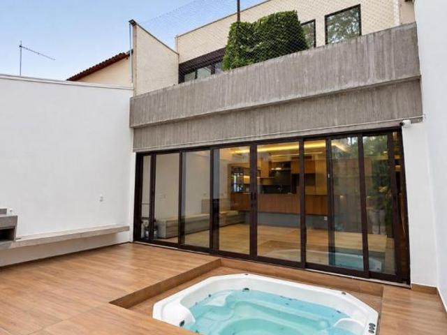 Casa venda em SQS 311, Plano Piloto