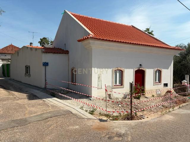 Casa venda em Avecasta, Rego Da Murta