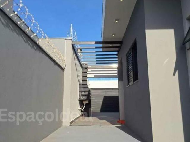 Casa venda em Agudos