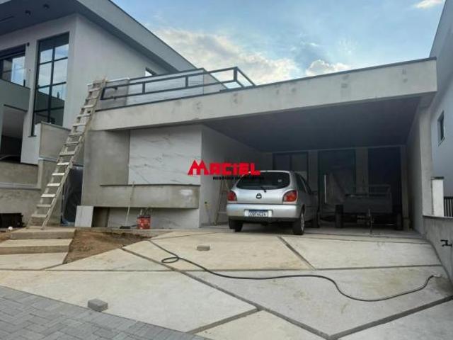Casa venda em Região Imediata de São José dos Campos, Região Metropolitana do Vale do Paraíba e Litoral Norte