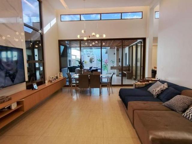 Casa venda em Região Geográfica Imediata do Distrito Federal, Região Integrada de Desenvolvimento do Distrito Federal e Entorno
