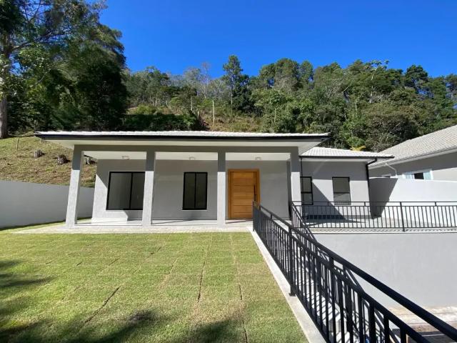 Casa aluguel em Região Geográfica Imediata de Petrópolis, Teresópolis