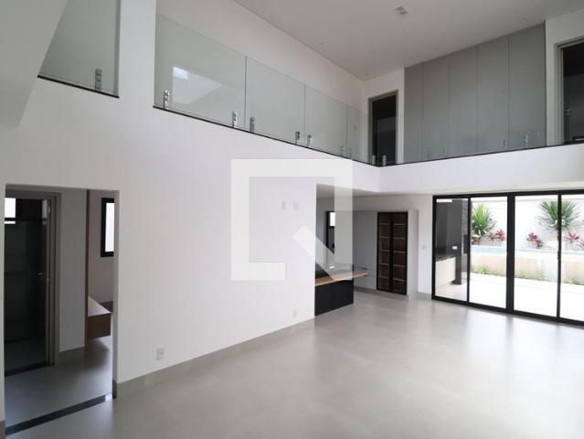 Casa aluguel em Região Geográfica Imediata de Uberlândia, Oliveira Fortes