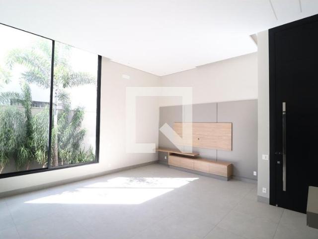 Casa aluguel em Região Geográfica Imediata de Uberlândia, Oliveira Fortes