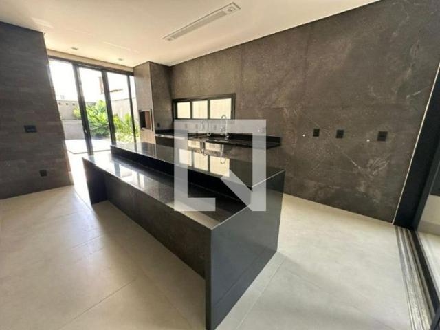 Casa aluguel em Região Geográfica Imediata de Uberlândia, Oliveira Fortes