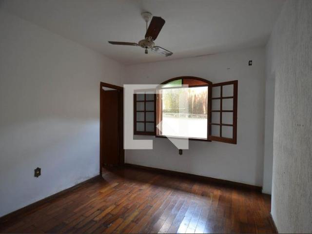 Casa aluguel em Região Geográfica Imediata de Belo Horizonte, Região Metropolitana de Belo Horizonte